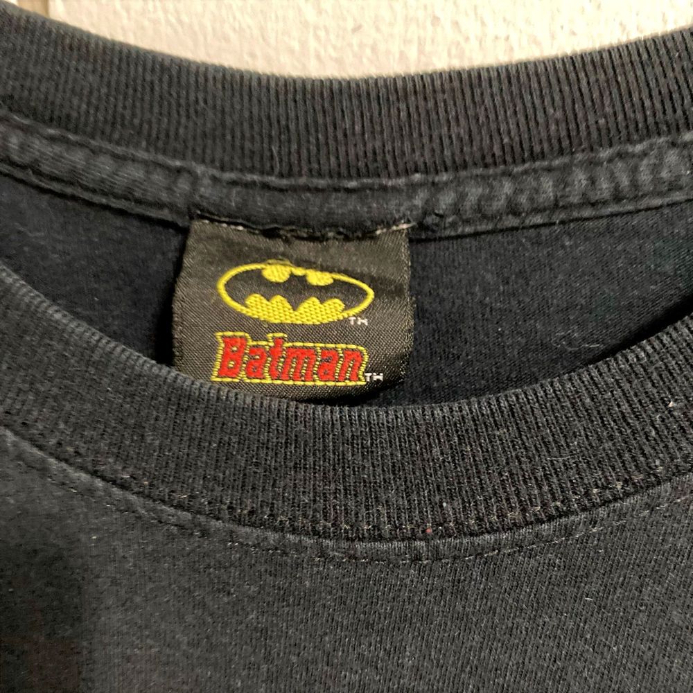 BATMAN ROBIN SPOTLIGHT Boys Youth Black Tshirt Size 14 - Picture 10 of 11